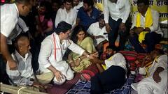 Photos : लक्ष्मण हाकेंच्या आंदोलनस्थळी मुंडे बहिण-भाऊ