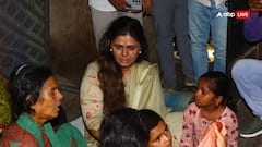 पंकजा मुंडे की हार के बाद समर्थक कर रहे खुदकुशी? पीड़ित परिवारों से मिलकर भावुक हुईं BJP नेता