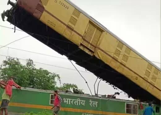 નોર્થઇસ્ટ ફ્રન્ટિયર રેલ્વે (NFR) એ આ ઘટના પર એક નિવેદન જાહેર કરીને કહ્યું કે તેમને ન્યૂ જલપાઈગુડીના રંગાપાનીમાં થયેલા અકસ્માતની માહિતી મળી છે. નિવેદન અનુસાર, 'એક માલગાડી સિયાલદહ જતી DN કંચનજંગા એક્સપ્રેસ સાથે પાછળથી ટકરાઈ હતી.'