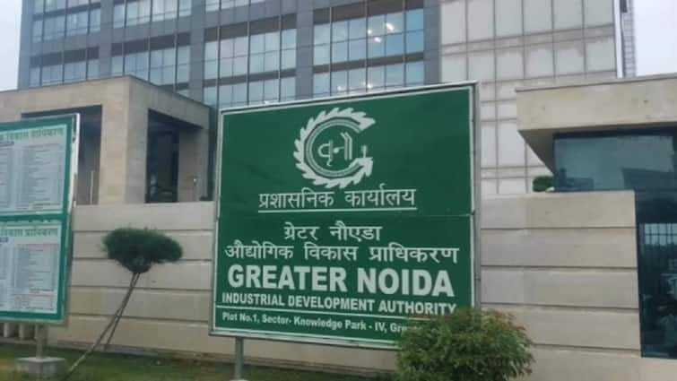Greater Noida Buying Land and Building house become Expensive rate increase see list ग्रेटर नोएडा में जमीन लेने और घर बनाना हुआ महंगा, जानें कितनी हुई बढ़ोतरी, क्या है नई रेट