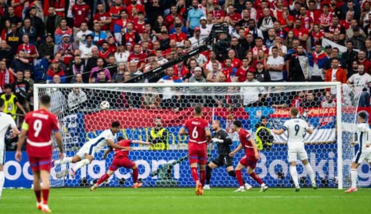 Euro 2024 benllingham header gives england 1-0 win over serbia Euro 2024: ਬੇਲਿੰਗਹੇਮ ਦੇ ਹੈਡਰ ਤੋਂ ਇੰਗਲੈਂਡ ਨੇ ਸਰਬੀਆ ਨੂੰ 1-0 ਨਾਲ ਹਰਾ ਕੇ ਜਿੱਤ ਕੀਤੀ ਹਾਸਲ