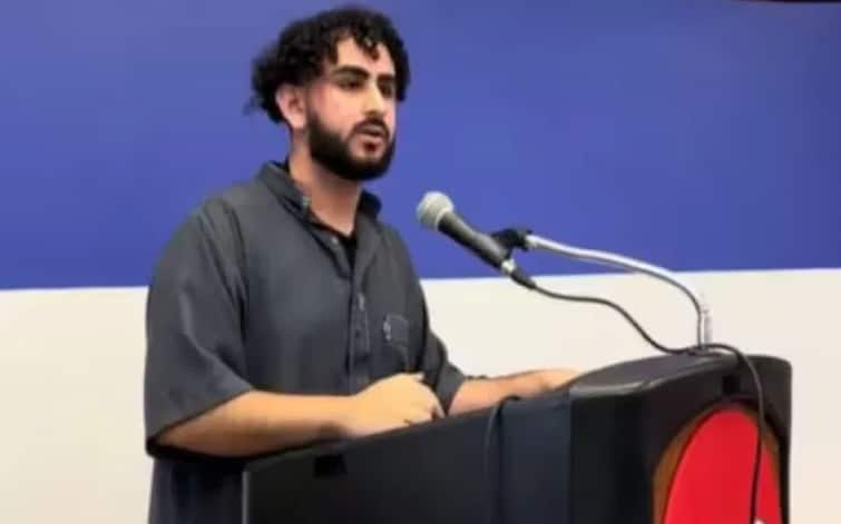 Muslim Student University of Illinois Chicago Speech video viral he said america and democracy is cancer Muslim Student Speech : 'अमेरिका एक कैंसर की तरह और मुसलमान अब इससे थक चुके हैं', मुस्लिम स्टूडेंट के स्पीच के बाद बवाल