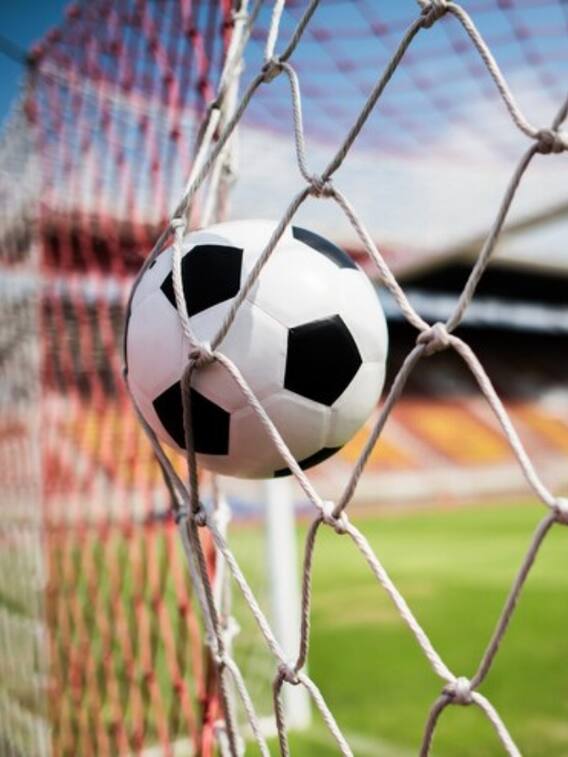 फुटबॉल को हिंदी में क्या कहते हैं?