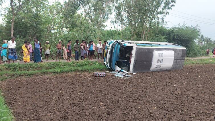 Tiruvannamalai news school van acciden school students escaped near Arani - TNN ஆரணி அருகே பள்ளி வேன் கவிழ்ந்து விபத்து; அதிர்ஷ்டவசமாக உயிர் தப்பிய மாணவர்கள்