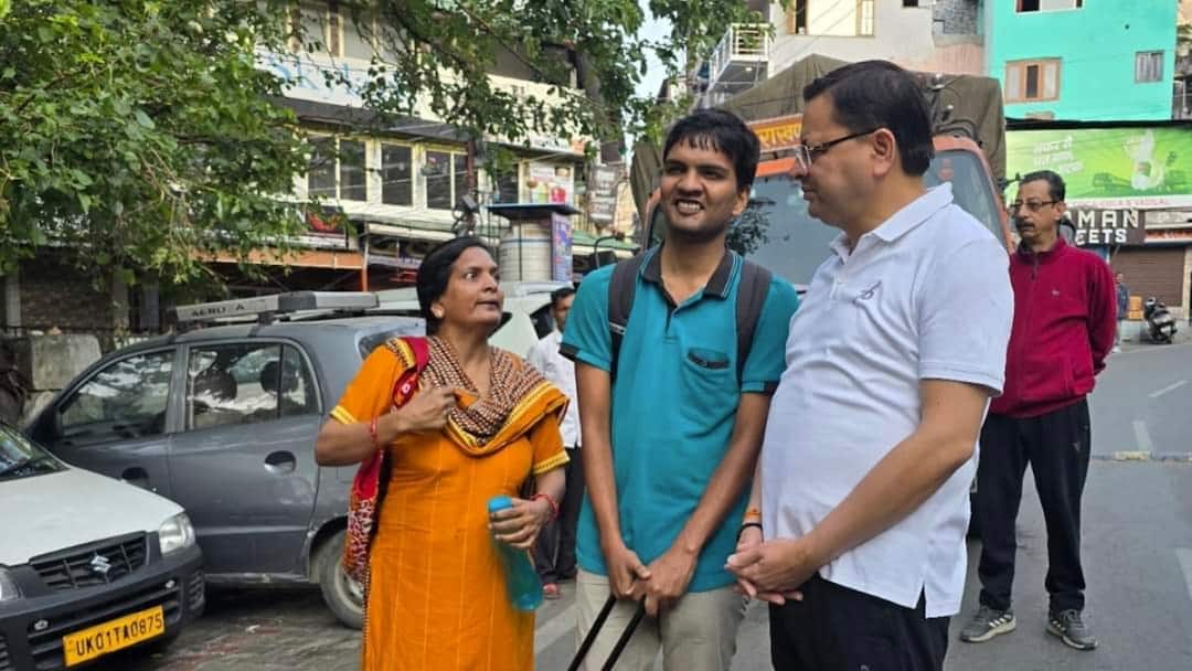 नैनीताल की सड़कों पर दिखा सीएम धामी का जुदा अंदाज, मॉर्निंग वॉक में खुद बनाई चाय CM pushkar singh Dhami unique style seen on the streets of Nainital ann नैनीताल की सड़कों पर दिखा सीएम धामी का जुदा अंदाज, मॉर्निंग वॉक में खुद बनाई चाय