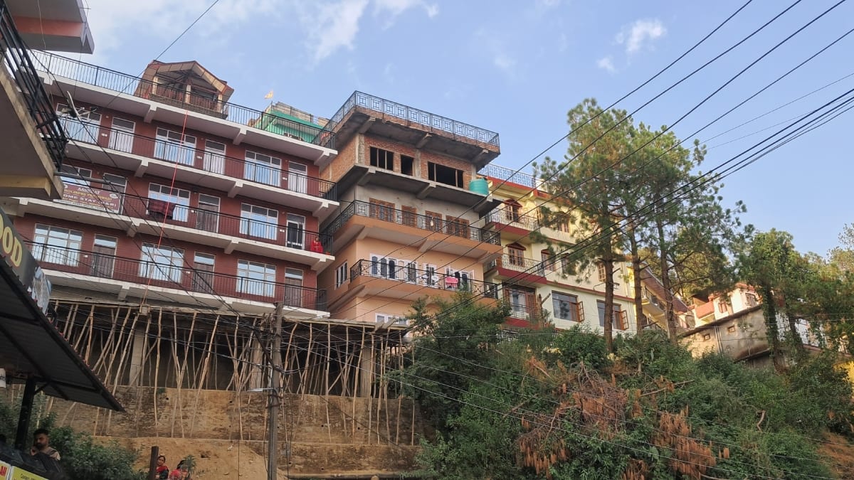 शिमला में गहराया पानी का संकट, सभी निर्माण कार्यों पर रोक, क्या बोले मंत्री विक्रमादित्य सिंह?
