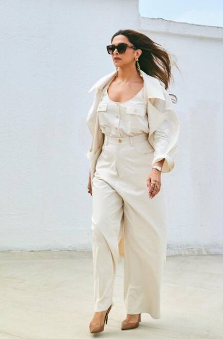 हाईएस्ट पेड एक्ट्रेस की लिस्ट में कल्कि 2898 स्टार दीपिका पादुकोण का नाम शामिल है. दीपिका साल 2024 में सबसे ज्यादा कमाई करने वालों की लिस्ट में शामिल हैं.