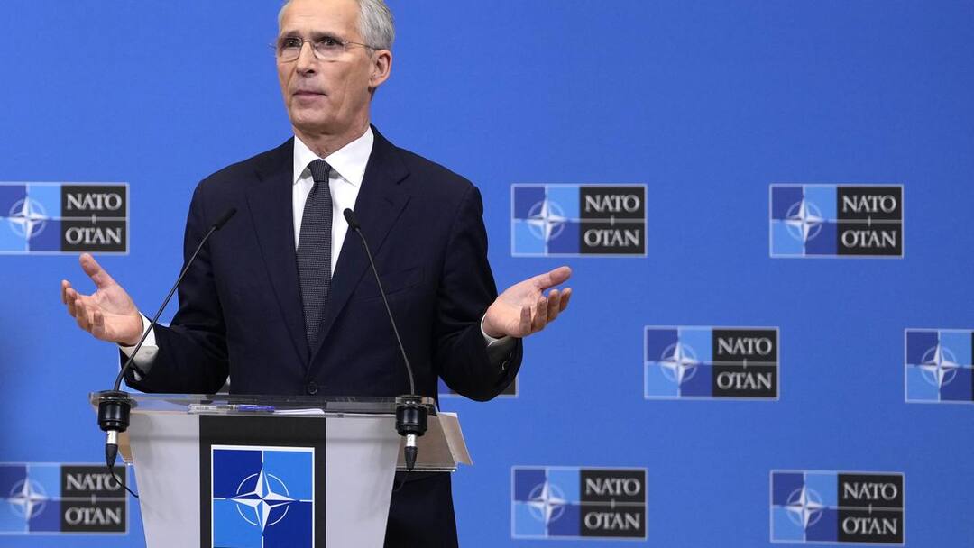 nato chief Jens Stoltenberg talks to deploy more nuclear weapons said face of a growing threat from Russia and China NATO Nuclear Weapons :  यूक्रेन युद्ध के बीच NATO ने किया परमाणु हथियार तैयार रखने का ऐलान, रूस और चीन का लिया नाम