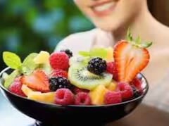 Health Tips: ਫਲ ਖਾਣ ਵੇਲੇ ਭੁੱਲ ਕੇ ਵੀ ਨਾ ਕਰੋ ਆਹ ਗਲਤੀ, ਨਹੀਂ ਤਾਂ ਸੁਆਦ ਦੇ ਚੱਕਰ 'ਚ ਵਿਗੜ ਜਾਵੇਗੀ ਸਿਹਤ