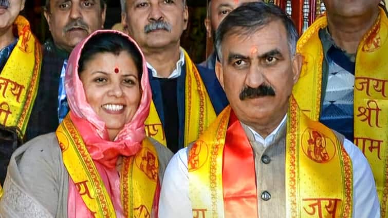 sukhvinder singh sukhu wife Kamlesh Thakur Congress candidate from Himachal Pradesh Assembly Dehra by election ann सीएम सुखविंदर सिंह सुक्खू की पत्नी को कांग्रेस ने दिया टिकट, इस सीट से लड़ेंगी उपचुनाव