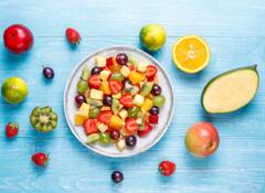 Health Tips: ਫਲ ਖਾਣ ਵੇਲੇ ਭੁੱਲ ਕੇ ਵੀ ਨਾ ਕਰੋ ਆਹ ਗਲਤੀ, ਨਹੀਂ ਤਾਂ ਸੁਆਦ ਦੇ ਚੱਕਰ 'ਚ ਵਿਗੜ ਜਾਵੇਗੀ ਸਿਹਤ