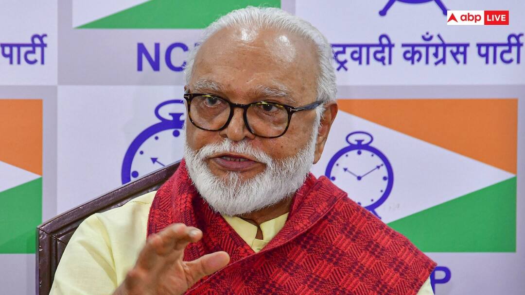 Ajit Pawar NCP Chhagan Bhujbal will Demand Caste Census From PM Narendra Modi जातीय गणना को लेकर अब अजित पवार गुट की NCP ने उठाई ये मांग, छगन भुजबल बोले- 'PM मोदी से...'
