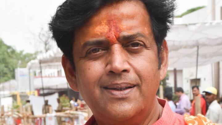 लोकसभा चुनाव में एनडीए सरकार बना ली, लेकिन भारतीय जनता पार्टी की यूपी में सीटें कम आने के पीछे रवि किशन ने बड़ी वजह बताई है. BJP सांसद रवि किशन ने कहा, जहां भी हमारी कमियां थी, हम उन वहां लोगों के पास पहुंचेंगे. जनता से वार्ता कर उनसे संपर्क बनाएंगे.