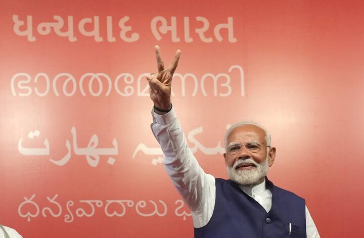 दरअसल, आने वाले जुलाई से सितंबर के महीनों में देश के 9 राज्यपालों का कार्यकाल खत्म होने वाला है. इनमें उत्तर प्रदेश की गवर्नर आनंदी बेन पटेल, मेघालय के फागू चौहान, महाराष्ट्र के रमेश बैस, मणिपुर की अनुसुइया उइके और राजस्थान के कलराज मिश्र शामिल हैं.