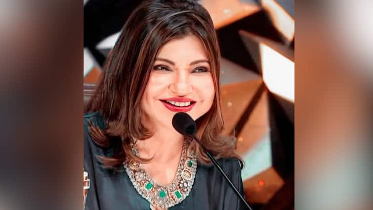 Alka Yagnik Diagnosed With Hearing Disorder What Happens When You Hear Loud Music Easy Methods To Avoid Hearing Loss Due To Headphone Usage Alka Yagnik Diagnosed With Hearing Disorder. Know About It And What Happens When You Hear Loud Music