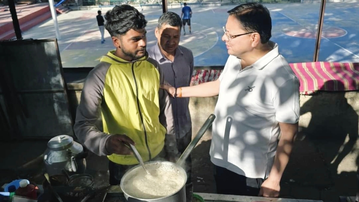 नैनीताल की सड़कों पर दिखा सीएम धामी का जुदा अंदाज, मॉर्निंग वॉक में खुद बनाई चाय