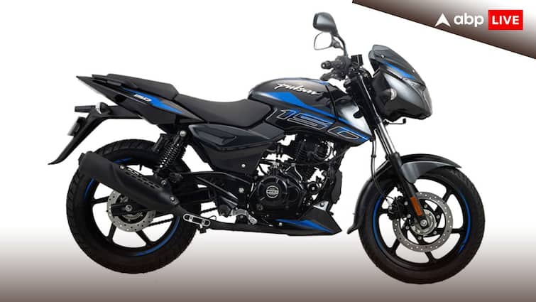 2024 Bajaj Pulsar 150 Launched in India with new updates in features Bluetooth connectivity 2024 Bajaj Pulsar 150 Launched: पल्सर 150 में सालों बाद आया नया अपडेट, बजाज ने बाइक में जोड़े कई शानदार फीचर्स