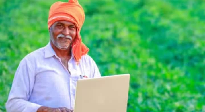 या योजनेचे काम पाहणाऱ्या pmkisan-ict@gov.in. आणि pmkisan-funds@gov.in या अधिकृत मेल आयडींवर शेतकरी यासंबंधी तक्रार करू शकतात.