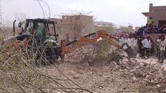 राजस्थान हाईकोर्ट के आदेश के बाद चला अतिक्रमण पर सरकारी पंजा, लोगों ने किया विरोध तो...