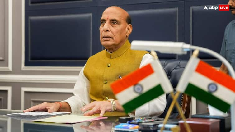 pakistan must stop terrorism in jammu kashmir for talks says defence minister rajnath પાકિસ્તાન જમ્મુ કાશ્મીરમાં આતંકવાદ બંધ કરે તો અમે વાતચીત માટે તૈયાર છીએ: રક્ષા મંત્રી રાજનાથ