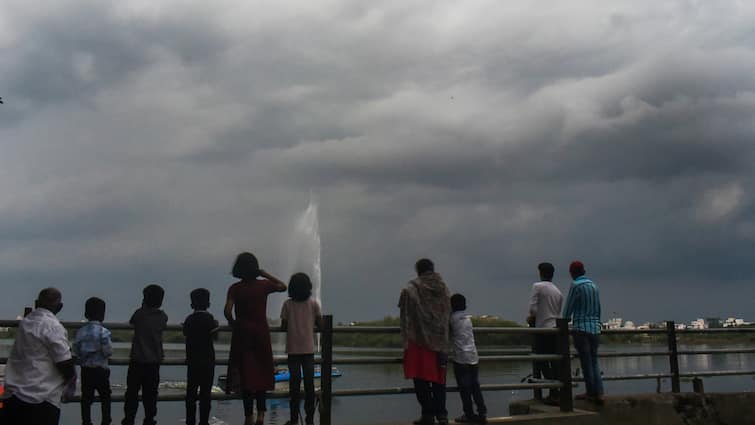 Amid Intense Heatwave In North India, IMD Forecasts Poor Monsoon Rain In June — Particulars