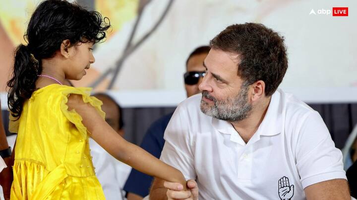 चूंकि, राहुल गांधी फिटनेस पर खासा ध्यान रखते हैं इसलिए वह खुद की डाइट को बोरिंग मानते हैं. मीठा खाने से बचते हैं पर कभी-कभी आईस्क्रीम का आनंद लेते हैं.