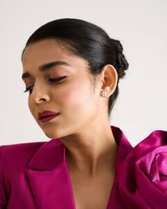 Mithila Palkar Photos: పింక్ సూట్ లో పొట్టి నూడుల్స్ బ్యూటిఫుల్ లుక్ - ఎవరన్నారు ఇంకా మిథిలా పాల్కర్ చిన్న పిల్లలా ఉందని!