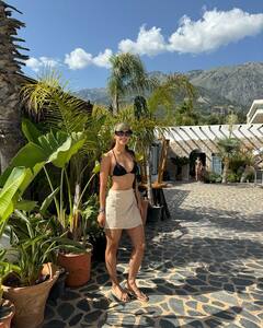 Tripti Dimri: తృప్తి దిమ్రి వైరల్ బికినీ ఫోటోలు... Bhabhi 2 మరీ బోల్డ్ బాబులూ