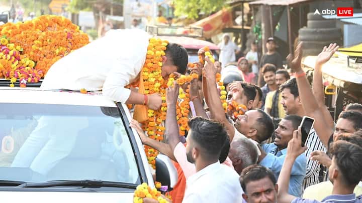 अंग्रेजी अखबार 'दि इंडियन एक्सप्रेस' में छपे 'डेल्ही कॉन्फिडेंशियल' कॉलम के मुताबिक, करण भूषण सिंह को सपोर्टर 