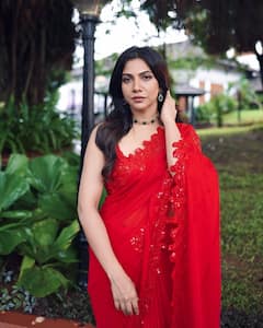 Madonna Sebastian: ప్రకృతి మధ్య ప్రేమమ్ బ్యూటీ.. ముద్దమందారంలా మెరిసిపోతున్న మడోన్నా సెబాస్టియన్!