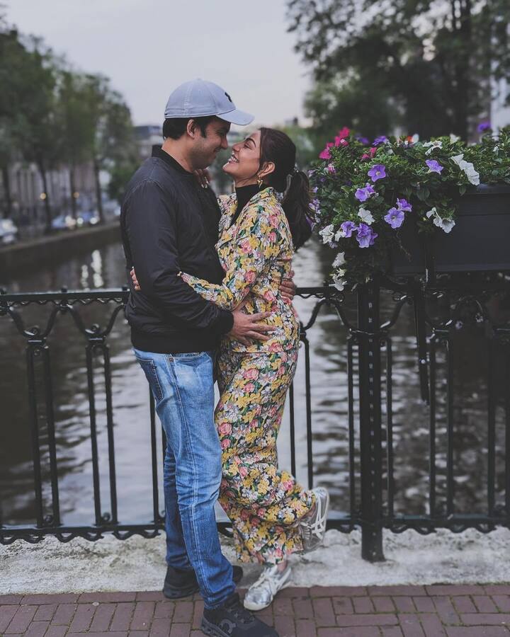 ఫ్యామిలీతో కలిసి వెకేషన్​కి వెళ్లి అక్కడి బర్త్​డే ఫోటోలు షేర్ చేసింది. ఇన్​స్టాలో పోస్ట్ చేసి ఇంట్రెస్టింగ్ క్యాప్షన్ పెట్టింది.(Images Source : Instagram/Kajal Aggarwal)