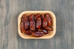 Dates Benefits: ખાલી પેટે ખજૂર ખાવાથી ગંભીર બીમારીઓ પણ દૂર થઈ જશે! તેના ફાયદા આશ્ચર્યજનક છે