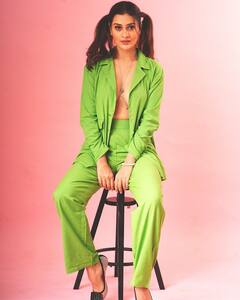 Payal Rajput Photo: શર્ટના બટન ખોલીને પાયલ રાજપૂતે એવા પોઝ  આપ્યા કે મચી ગયો હંગામો