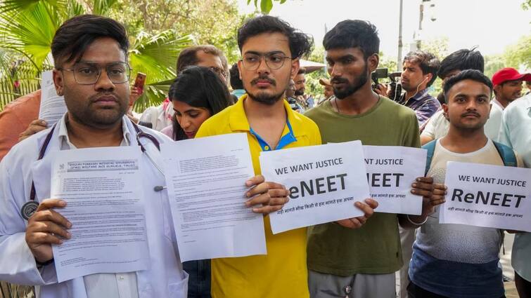NEET Exam Paper Leaked Arrested Students Tell Bihar Police Neet Controversy 2024: అవును నీట్ పేపర్ నేనే లీక్ చేశా, విచారణలో అంగీకరించిన నిందితుడు