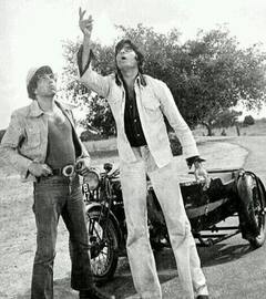 Sholay Cast Fees: जय-वीरू से लेकर गब्बर-बसंती तक स्टार्स को कितनी फीस मिली? रकम सुनेंगे तो आ जाएगी हंसी!