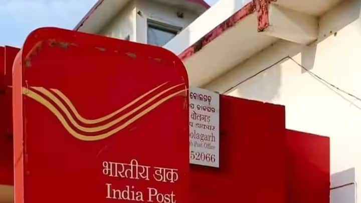 Post Office Monthly Income Scheme: પોસ્ટ ઓફિસની માસિક આવક યોજનામાં રોકાણ કર્યા પછી તમને દર મહિને પૈસા મળતા રહેશે. યોજનાના ફાયદા શું છે અને કેવી રીતે અરજી કરવી? ચાલો અમને જણાવો.