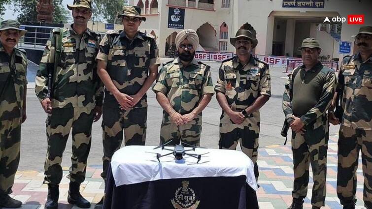 china made drone recovered BSF troops extensive search operations based on specific inputs Punjab: फिर उठी भारत की तरफ नापाक निगाह! जासूसी कर रहे ड्रैगन के ड्रोन BSF ने पकड़े