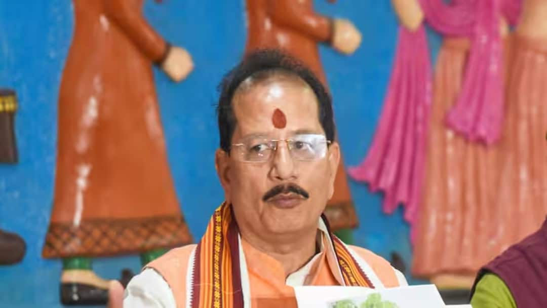 NEET Paper Leak Case: Tejashwi's PA Booked Room For Accused; Mastermind Sikander Linked to Lalu, Claims Bihar Deputy CM NEET Paper Leak Case: Tejashwi's PA Booked Room For Accused; Mastermind Sikander Linked To Lalu, Claims Bihar Deputy CM