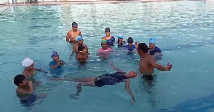 भारत समेत दुनिया भर में 10वां अंतरराष्ट्रीय योग दिवस कल (21 जून) को मनाया जायेगा. कोटा में भी योग दिवस को धूमधाम से मनाने की तैयारी है.