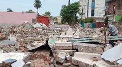 गोरखपुर में गरजा योगी सरकार का बुलडोजर, 30 करोड़ की जमीन को कराया अतिक्रमण से मुक्त