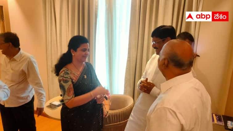 YSRCP Leadr buuta  Renuka meets Minister Anam Butta Renu : మంత్రి ఆనంను కలిసిన బుట్టా రేణుక - పార్టీ మార్పుపై జోరుగా ప్రచారం