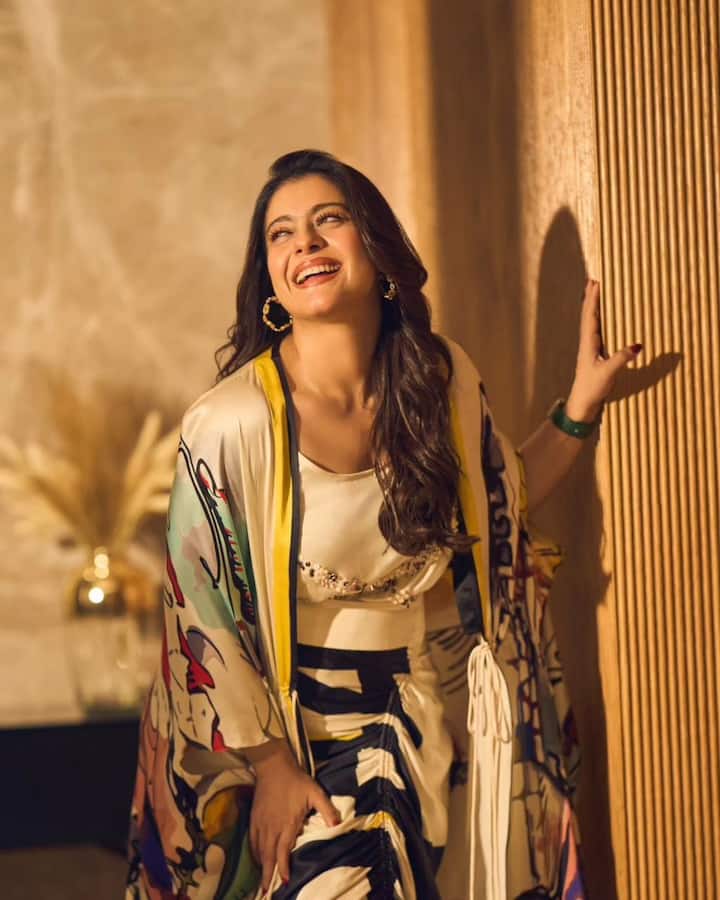 आपको जानकर हैरानी होगी कि सकीना के रोल के लिए मेकर्स ने अमीषा पटेल से पहले बॉलीवुड की टॉप एक्ट्रेस काजोल को अप्रोच किया था. इसका खुलासा एक्ट्रेस ने ‘आप की अदालत’ में किया था.