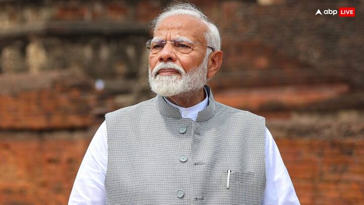 राकेश टिकैत ने आगे सवाल उठाया,