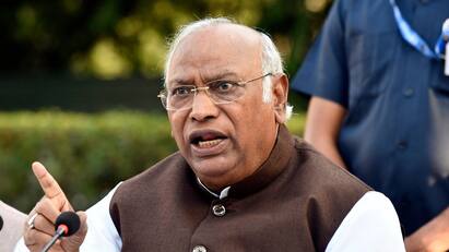 Lok Sabha election debacle Congress panels set to probe மக்களவை தேர்தல் தோல்வி எதிரொலி.. சாட்டையை சுழற்றிய காங்கிரஸ் தலைவர் கார்கே!