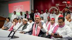 Akhilesh Yadav News: सपा के सात बड़े MLAs की विधायकी पर लटकी तलवार, अध्यक्ष अखिलेश यादव ने प्लान कर लिया तैयार!