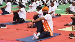 PHOTOS: अंतरराष्ट्रीय योग दिवस पर पटना में दिखा कुछ अलग नजारा, सम्राट चौधरी ने दिया बड़ा संदेश