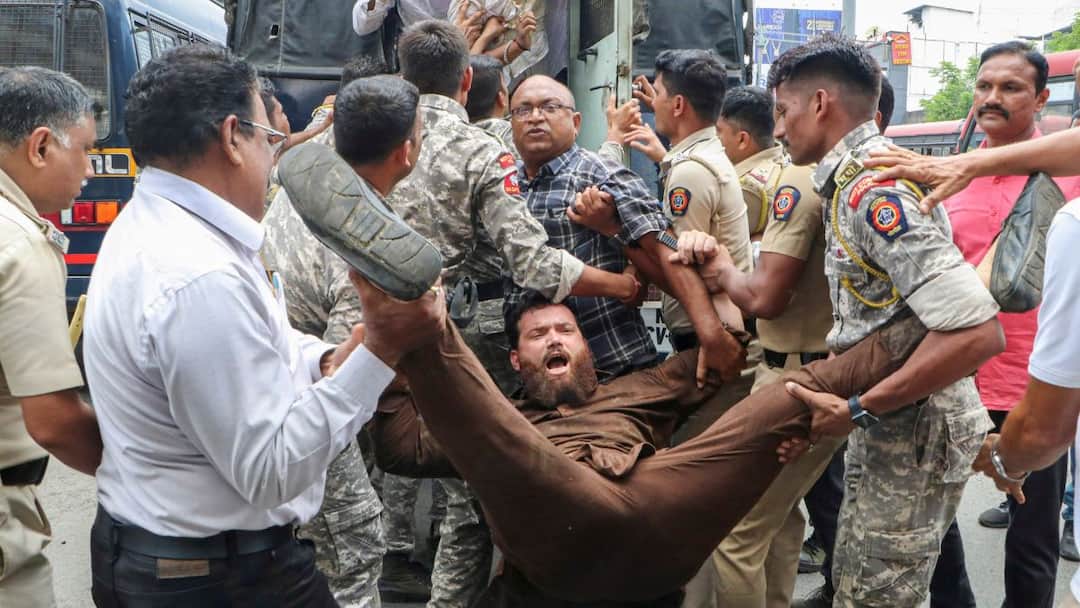 NEET Controversy: Question Paper Leaked From Jharkhand's Hazaribagh, Say Sources NEET UG question paper leak Controversy Question Paper Leaked From Jharkhand Hazaribagh NEET Controversy: Question Paper Leaked From Jharkhand's Hazaribagh, Say Sources