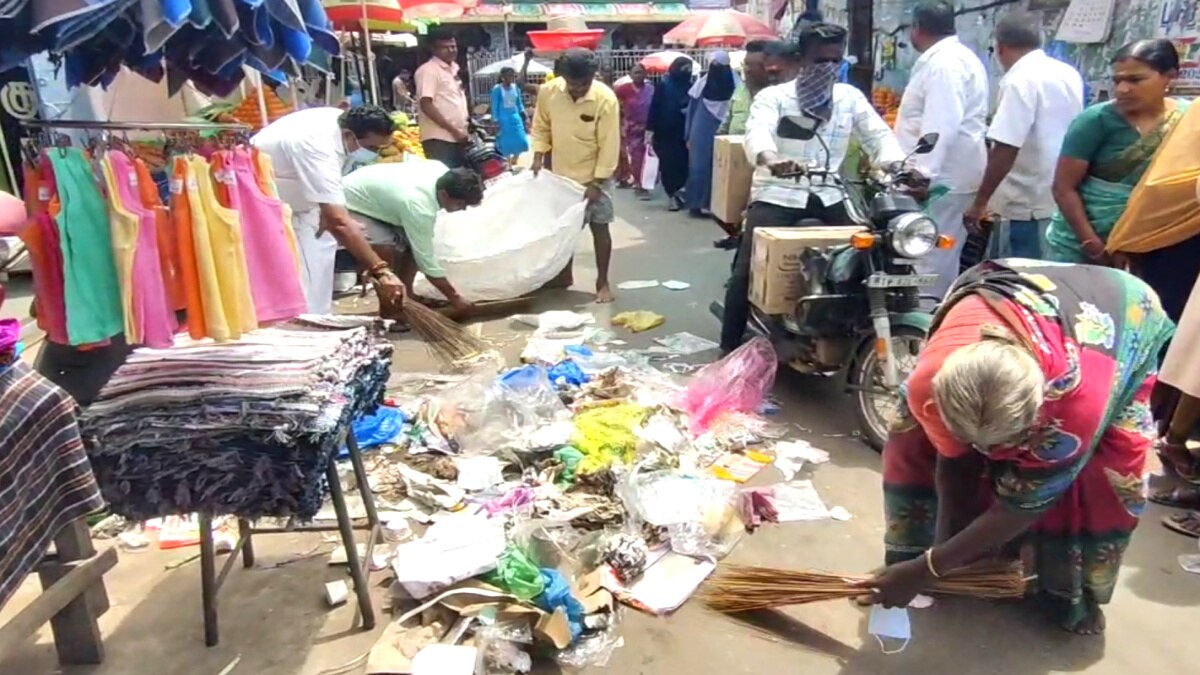 ஒருவார காலமாக அகற்றப்படாத குப்பைகளால் அல்லல்பட்ட பொதுமக்கள் - களத்தில் குதித்த பாஜக நிர்வாகி