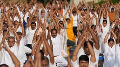 International Yoga Day 2024: সুস্থ থাকতে নিয়মিত যোগাসন, ডায়েটে কী রাখবেন?