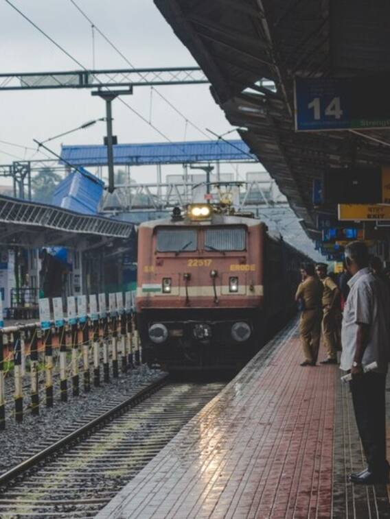 अगर चलती ट्रेन में ड्राइवर सो जाए तो क्या होगा?